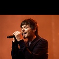 LOUIS TOMLINSON